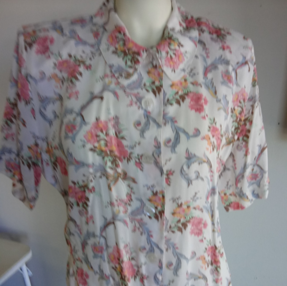 Karen Scott Women's blouse
